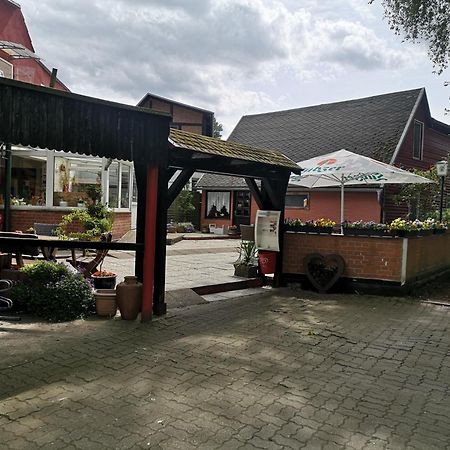 Uschi'S Gasthof Neuendorf  Εξωτερικό φωτογραφία